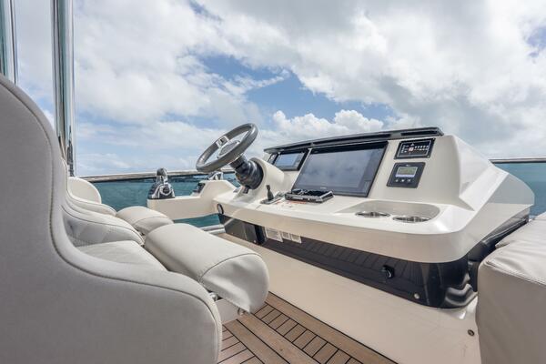 Triangle 58ft Absolute Yacht For Sale
