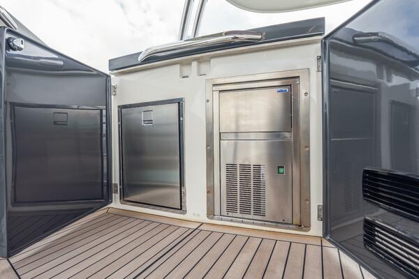 Triangle 58ft Absolute Yacht For Sale