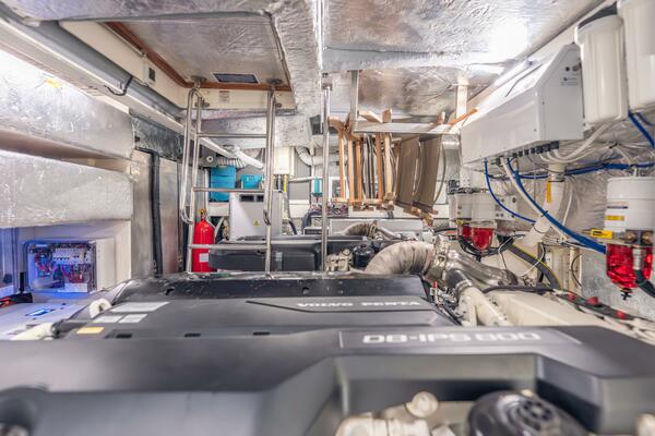 Triangle 58ft Absolute Yacht For Sale