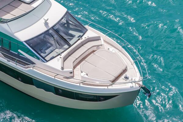 Triangle 58ft Absolute Yacht For Sale