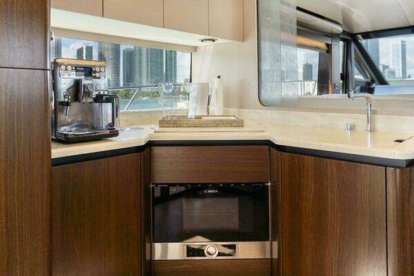 Absolute 58 Fly Yacht For Sale