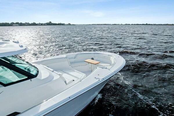 Isla 39ft Bertram Yacht For Sale