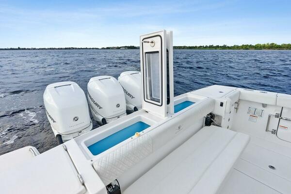 Isla 39ft Bertram Yacht For Sale