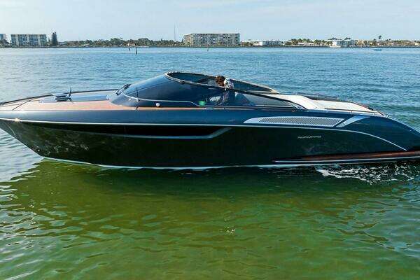 Riva Rivamare Yacht For Sale