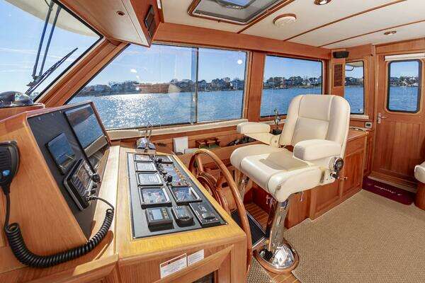 Grand Banks Eastbay 49 Eastbay SX Yacht For Sale