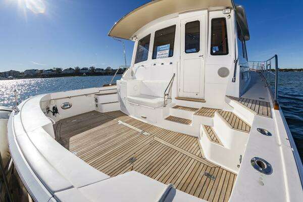 Grand Banks Eastbay 49 Eastbay SX Yacht For Sale