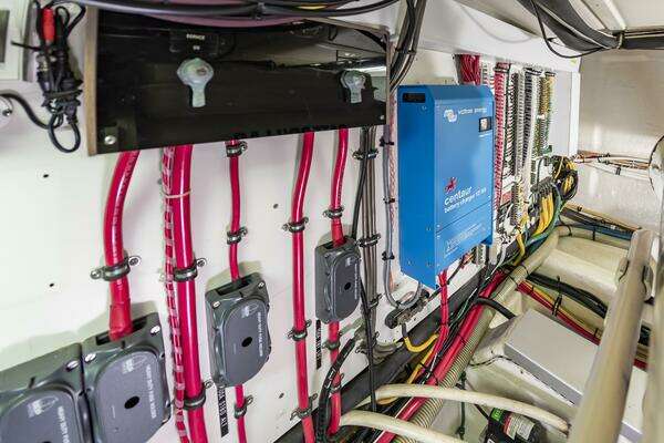 Grand Banks Eastbay 49 Eastbay SX Yacht For Sale