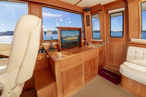 Grand Banks Eastbay 49 Eastbay SX Yacht For Sale
