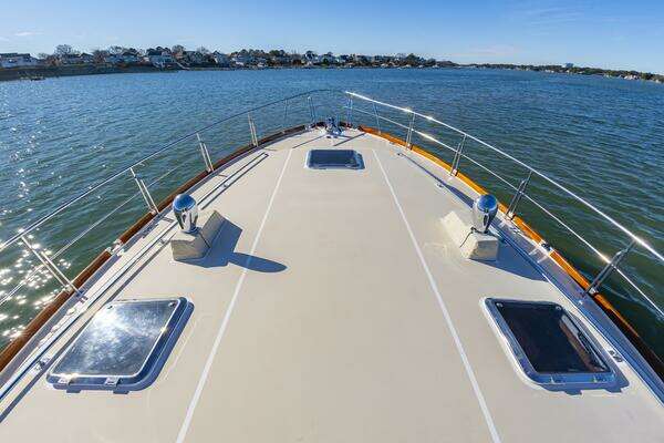 Grand Banks Eastbay 49 Eastbay SX Yacht For Sale