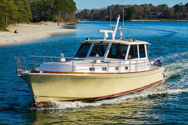 Grand Banks Eastbay 49 Eastbay SX Yacht For Sale