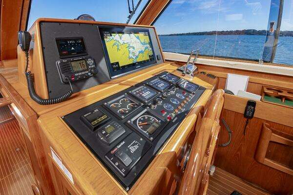 Grand Banks Eastbay 49 Eastbay SX Yacht For Sale