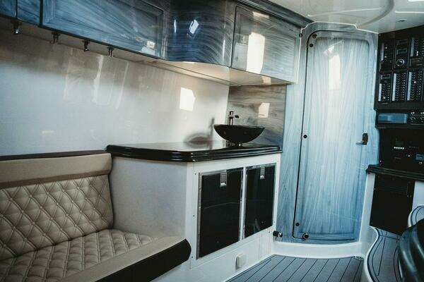 MTI V57 Yacht For Sale