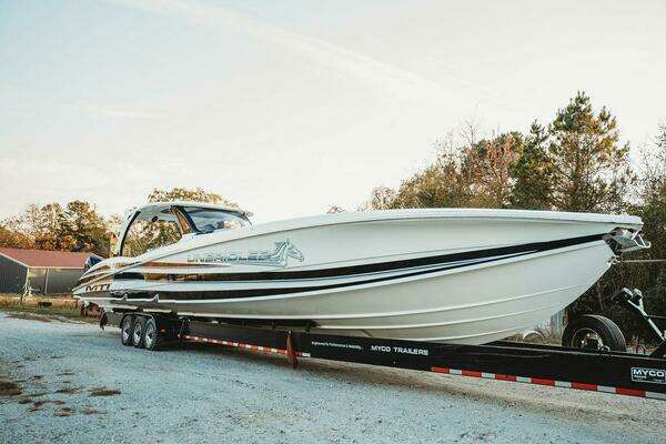 MTI V57 Yacht For Sale