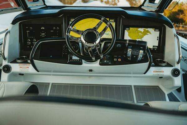 MTI V57 Yacht For Sale