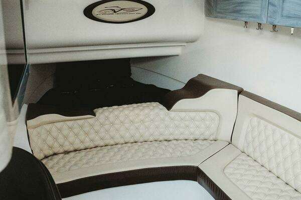 MTI V57 Yacht For Sale