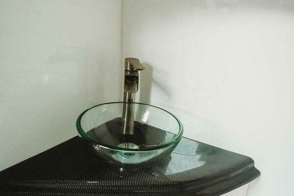 MTI V57 Yacht For Sale