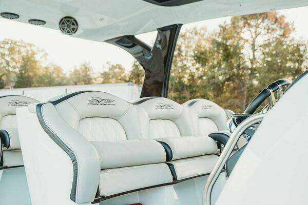 MTI V57 Yacht For Sale