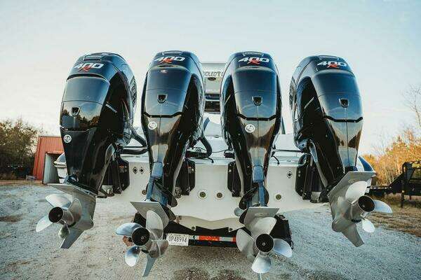 MTI V57 Yacht For Sale