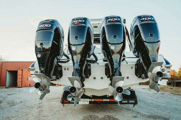 MTI V57 Yacht For Sale