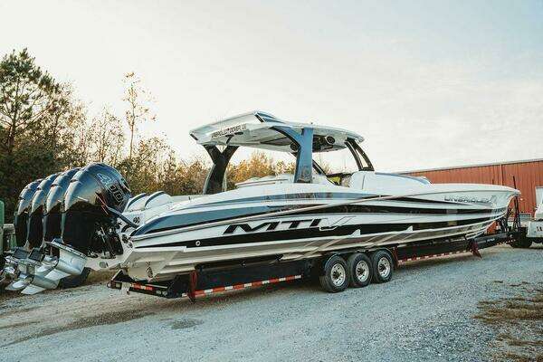 MTI V57 Yacht For Sale