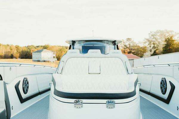 MTI V57 Yacht For Sale