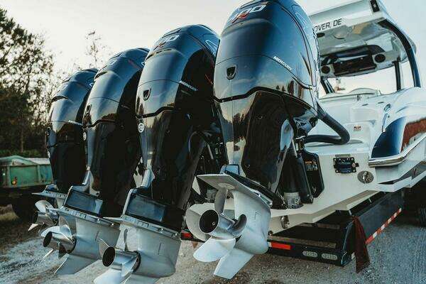 MTI V57 Yacht For Sale