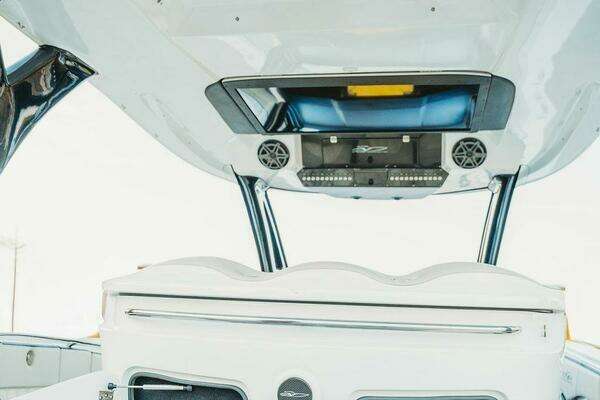 MTI V57 Yacht For Sale