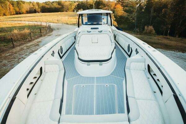 MTI V57 Yacht For Sale