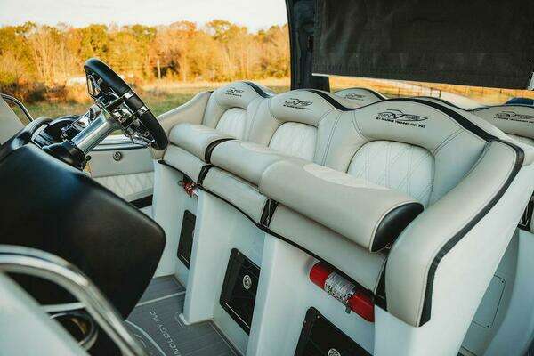 MTI V57 Yacht For Sale