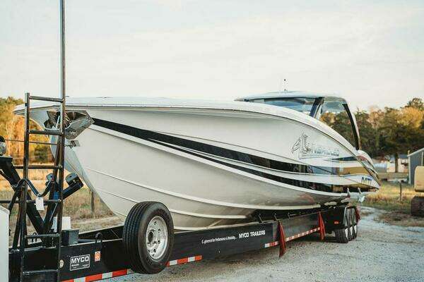 MTI V57 Yacht For Sale