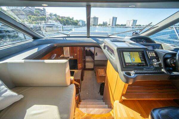 Princess V48 Yacht For Sale