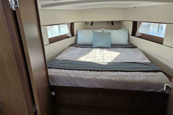 Beneteau Oceanis 38.1 Yacht For Sale