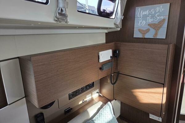 Nav station w/ table closed