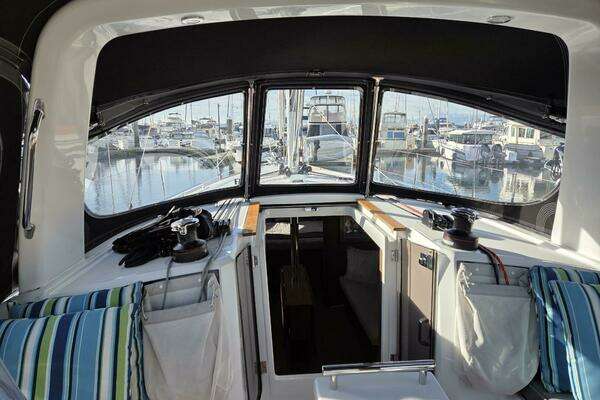 Beneteau Oceanis 38.1 Yacht For Sale