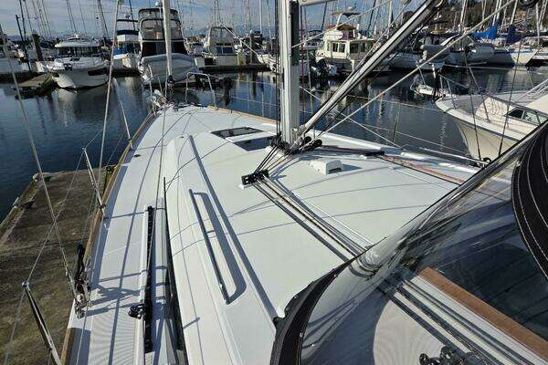 Beneteau Oceanis 38.1 Yacht For Sale