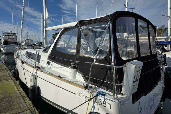 Beneteau Oceanis 38.1 Yacht For Sale