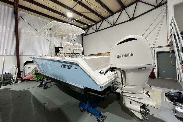 Photo of the 2018 Jupiter 26FS
