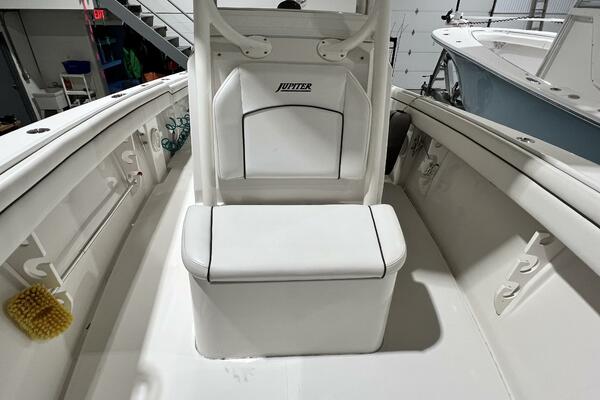 26ft Jupiter Yacht For Sale