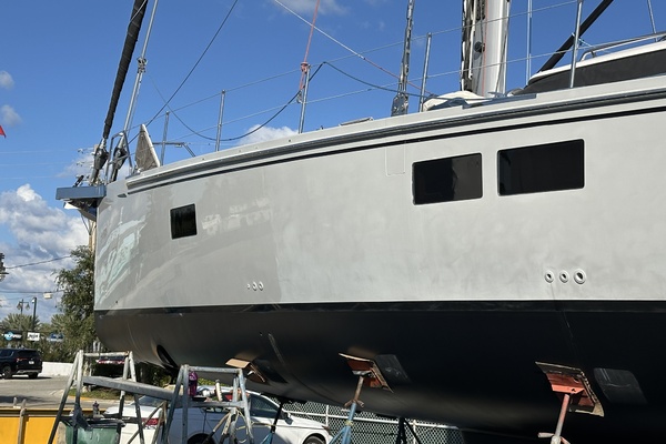 Vanishing Point 57ft Hylas Yacht For Sale