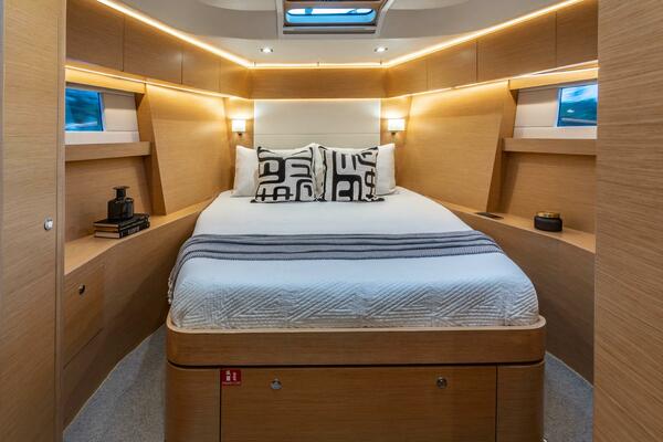 Vanishing Point 57ft Hylas Yacht For Sale