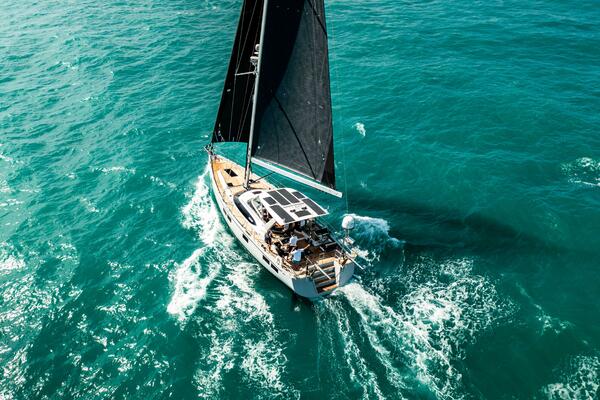 Vanishing Point 57ft Hylas Yacht For Sale