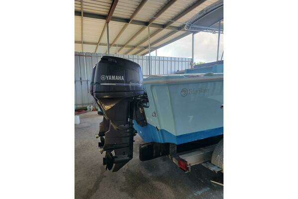 Photo of the 1996 Edgewater 210 Inshore