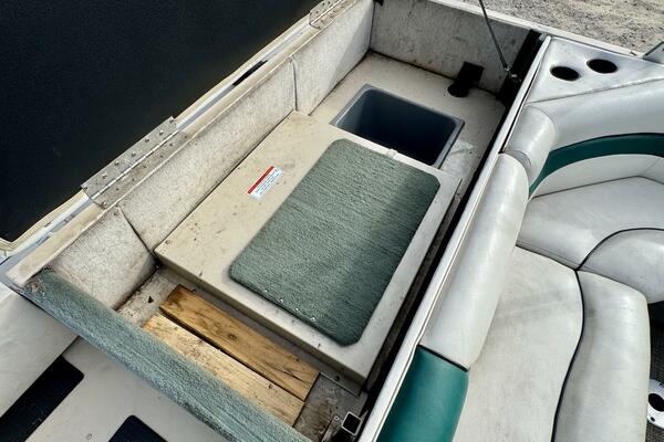 21ft Sun Tracker Yacht For Sale