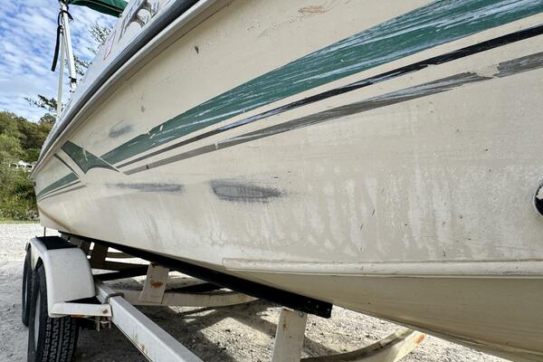 21ft Sun Tracker Yacht For Sale