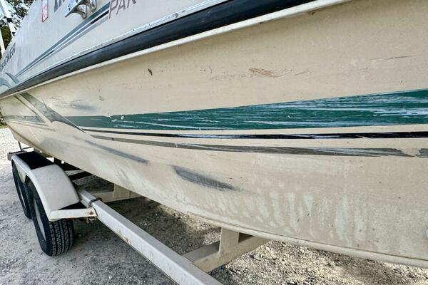 21ft Sun Tracker Yacht For Sale