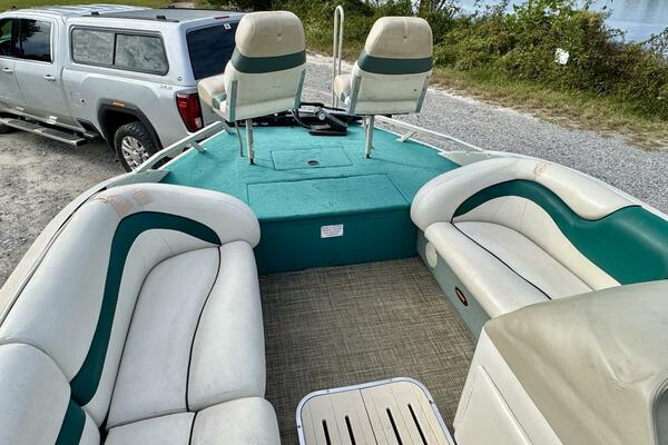 21ft Sun Tracker Yacht For Sale