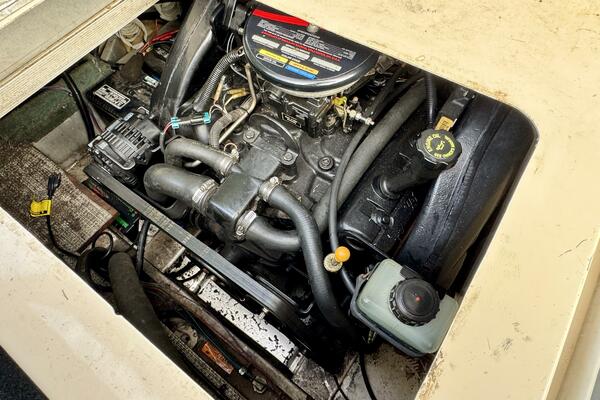 21ft Sun Tracker Yacht For Sale