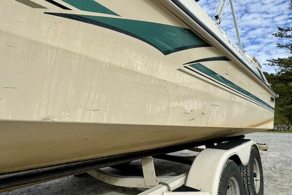 21ft Sun Tracker Yacht For Sale