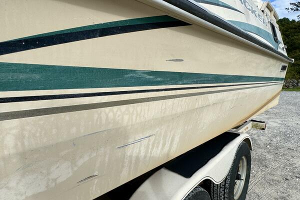 21ft Sun Tracker Yacht For Sale