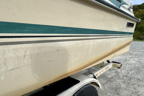 21ft Sun Tracker Yacht For Sale